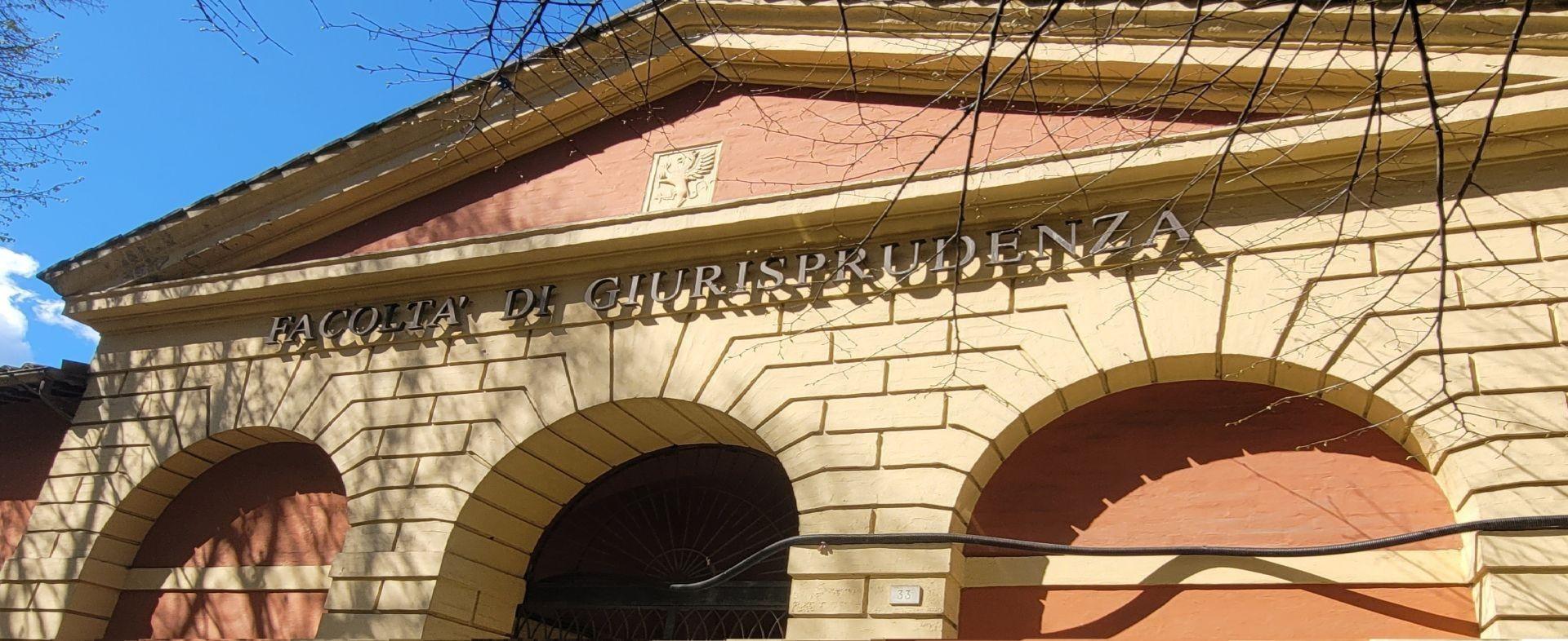 Porta Giuris